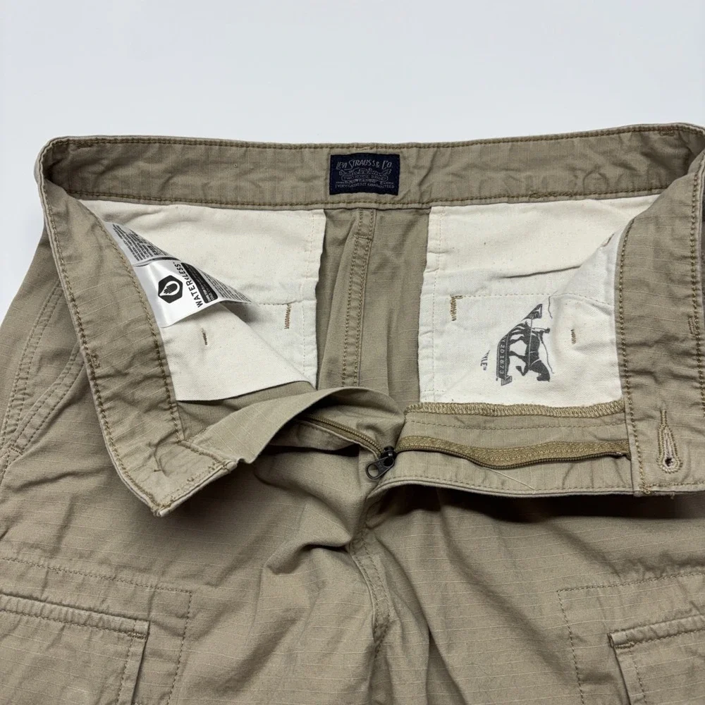 Levis these levi